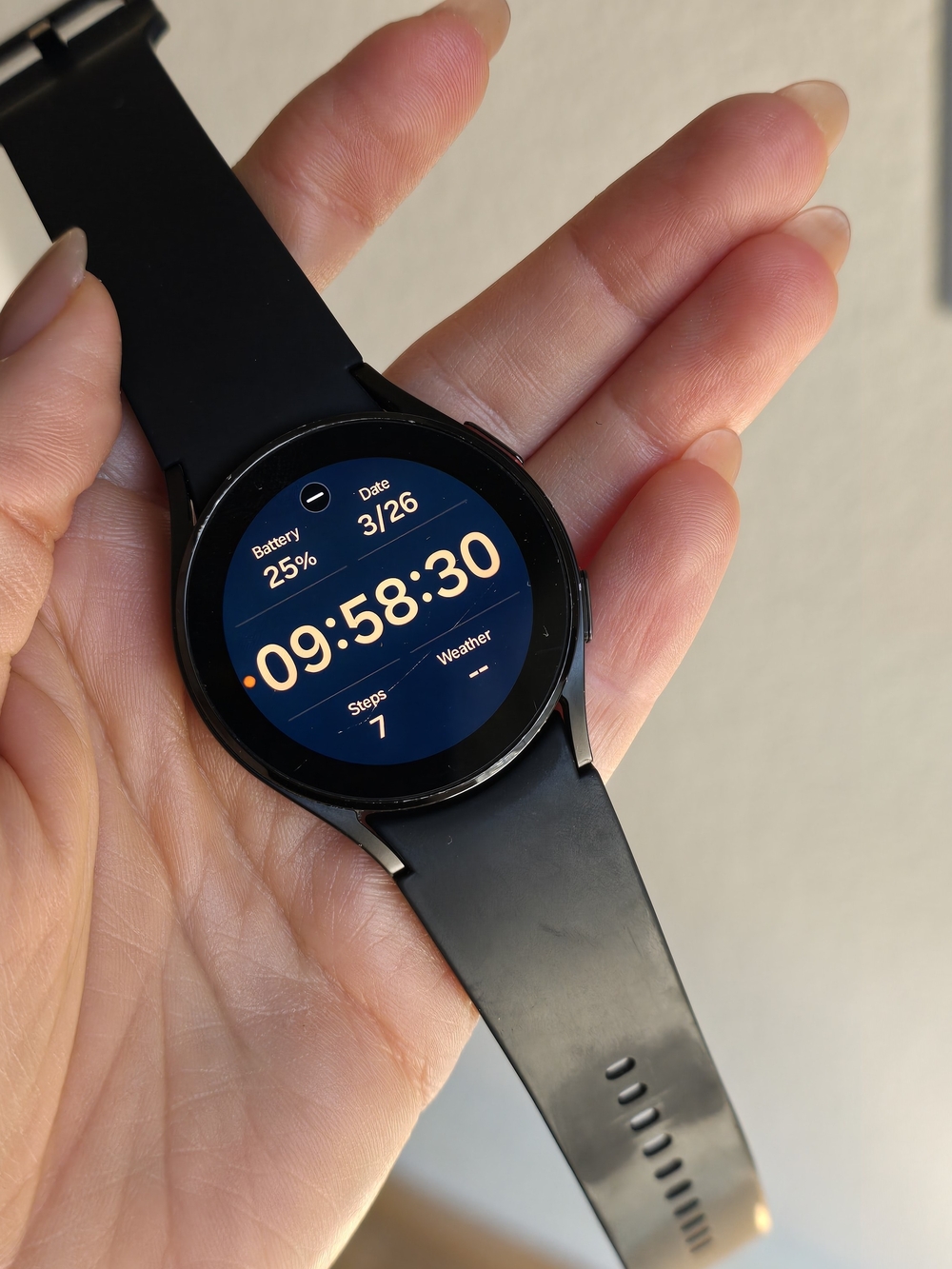 Samsung Galaxy Watch4 Black Smartwatch with S/M Band 40mm